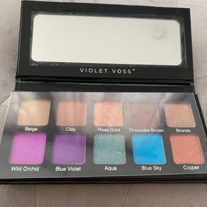 Eye shadow pallet